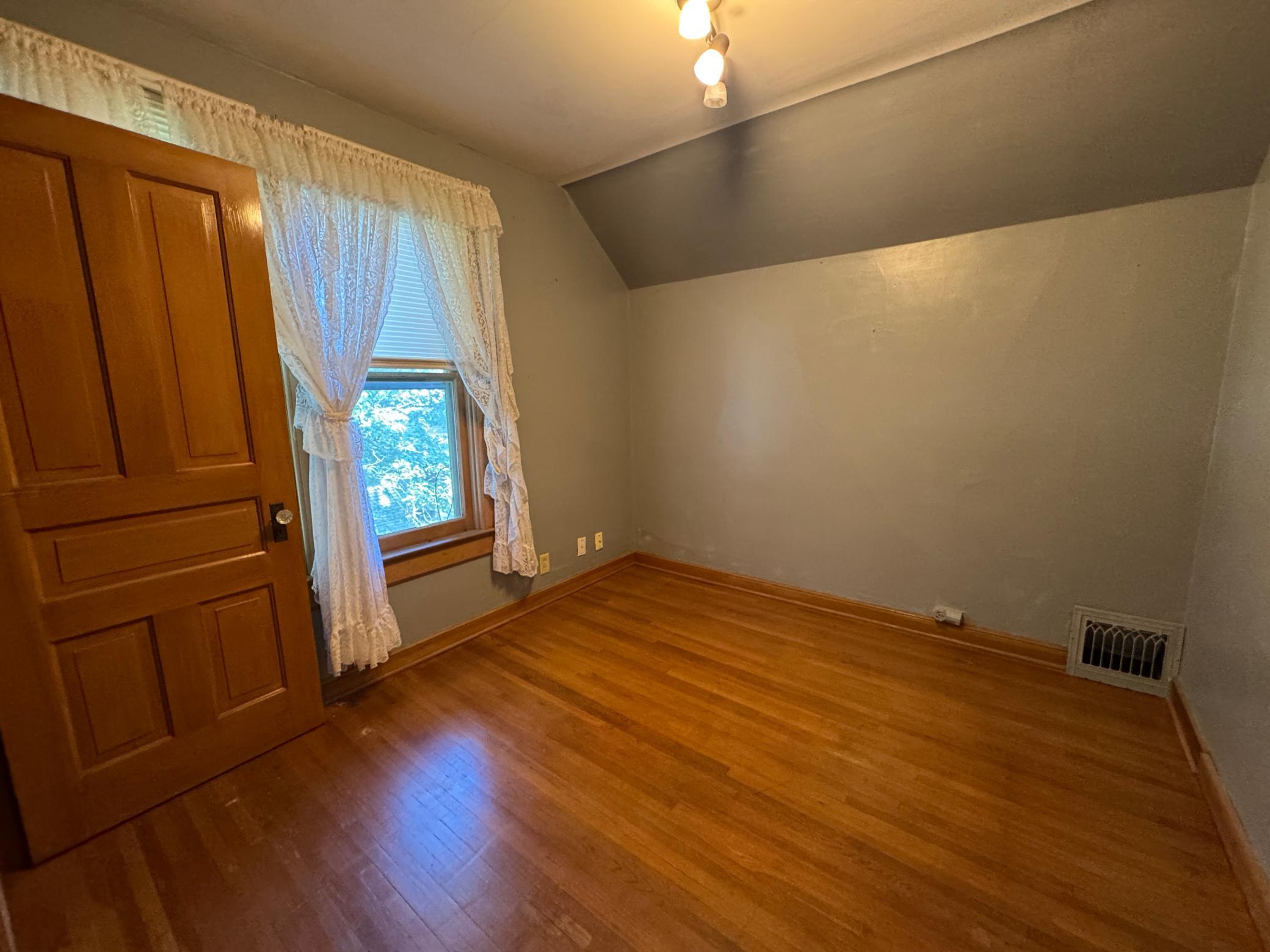 218 Bedroom 1.JPG