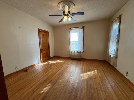 218 W Jewell Avenue, Lake City, MN 55041