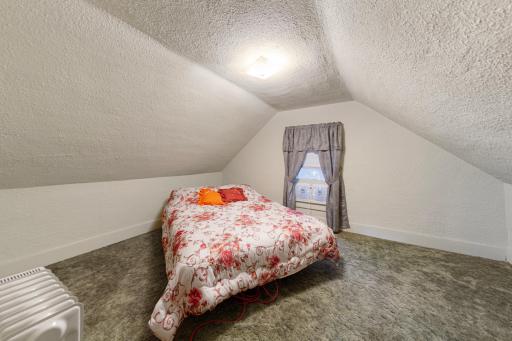 533 9th Street NW, Faribault, MN 55021