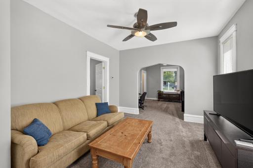 712 24th Avenue NE, Minneapolis, MN 55418