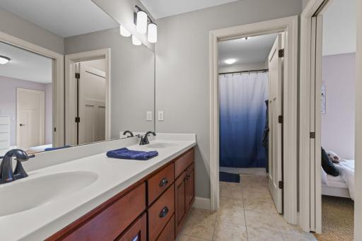 7525 Territory Pass, Lakeville, MN 55044