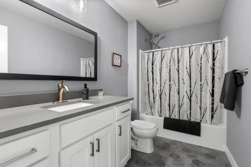 9758 Jordan Court NE, Hanover, MN 55341