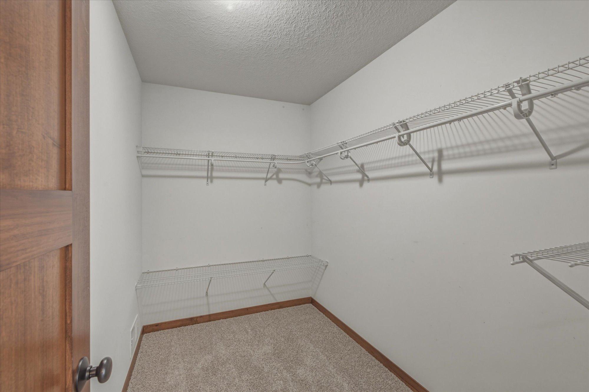 Huge walk in closet in Bed 2