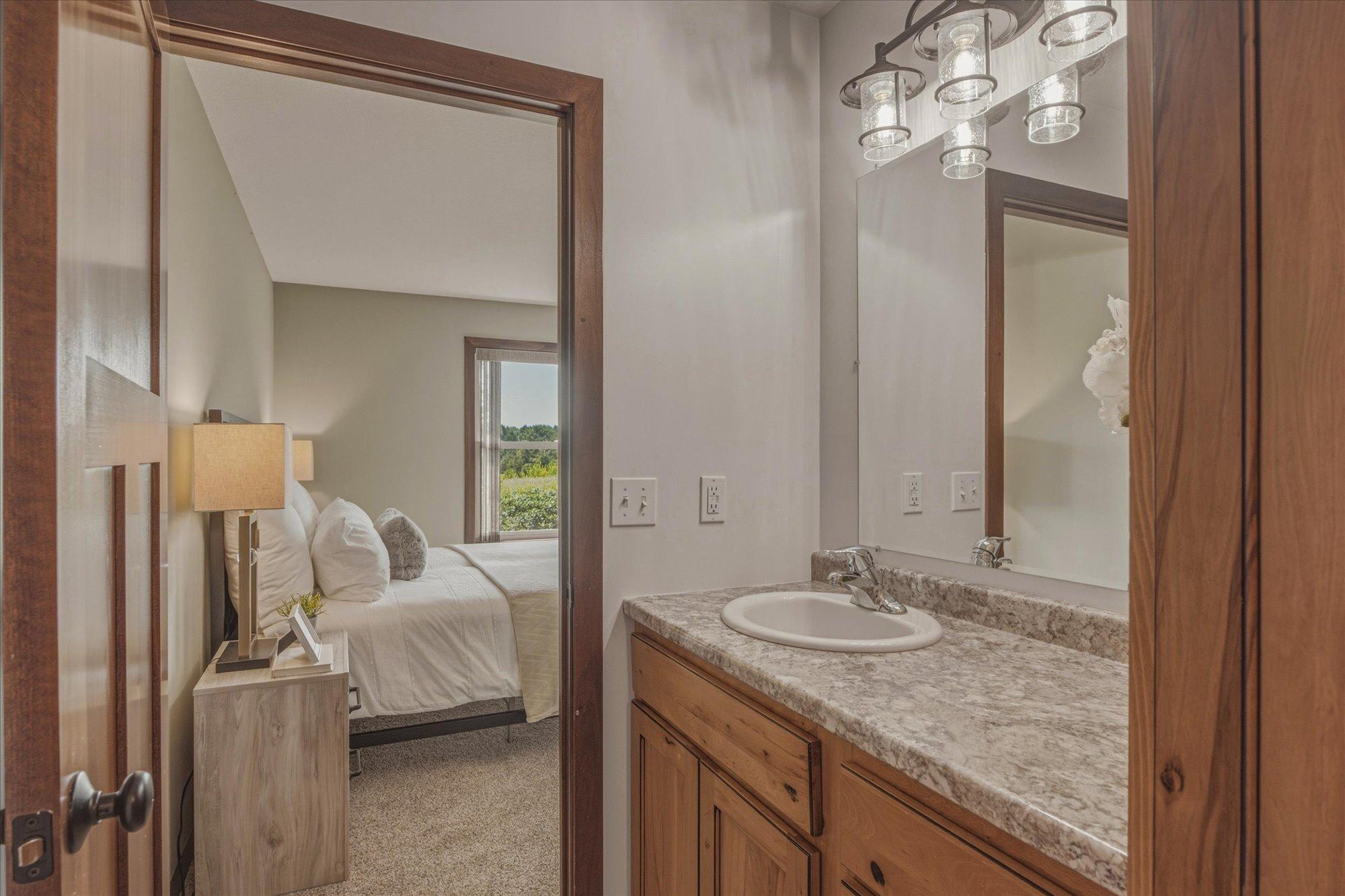 Adjoining Ensuite
