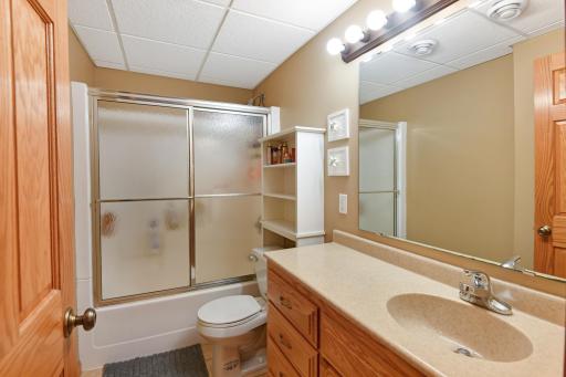 1007 Arbor Way, Sauk Rapids, MN 56379