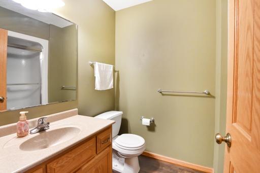 1007 Arbor Way, Sauk Rapids, MN 56379