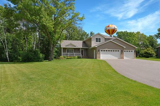 Space to grow, play and unwind in this highly-sought after Sauk Rapids neighborhood!