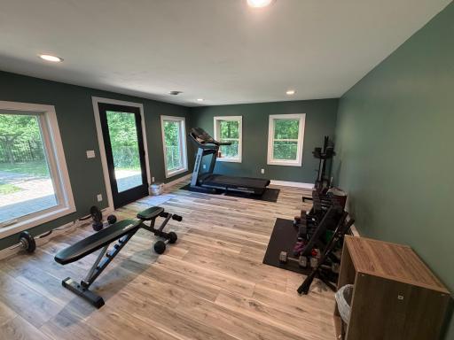 6821 Long Lake Road, Willmar, MN 56201