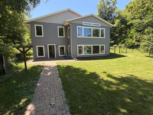 6821 Long Lake Road, Willmar, MN 56201