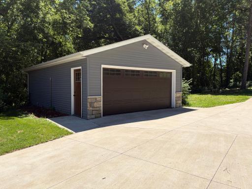 6821 Long Lake Road, Willmar, MN 56201