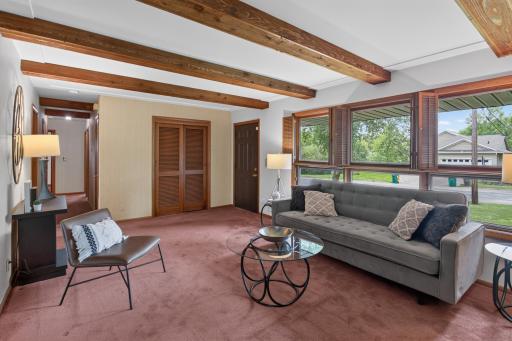 3141 Hampshire Avenue N, Minneapolis, MN 55427