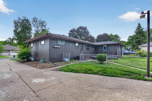 3141 Hampshire Avenue N, Minneapolis, MN 55427