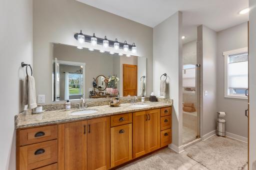 38209 Everett Avenue, North Branch, MN 55056