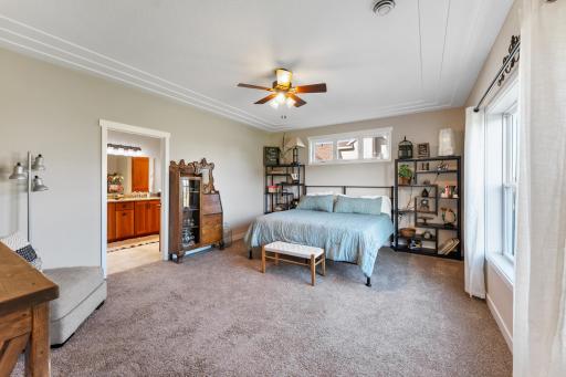 38209 Everett Avenue, North Branch, MN 55056