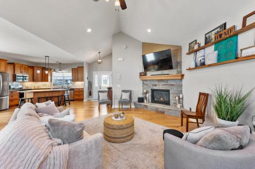38209 Everett Avenue, North Branch, MN 55056