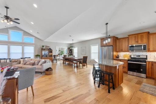 38209 Everett Avenue, North Branch, MN 55056