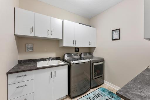 38209 Everett Avenue, North Branch, MN 55056