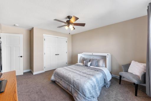 38209 Everett Avenue, North Branch, MN 55056