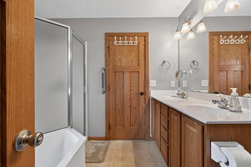 18810 Inca Avenue, Lakeville, MN 55044