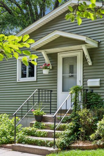 285 Deubener Place, Saint Paul, MN 55105