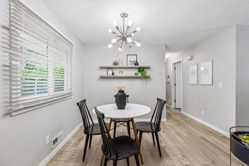 285 Deubener Place, Saint Paul, MN 55105