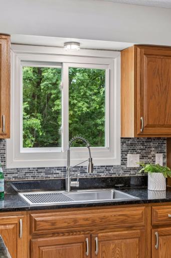 285 Deubener Place, Saint Paul, MN 55105