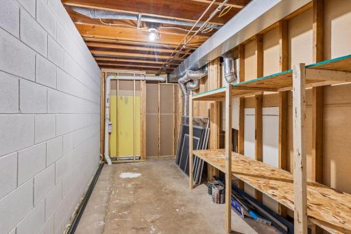 285 Deubener Place, Saint Paul, MN 55105