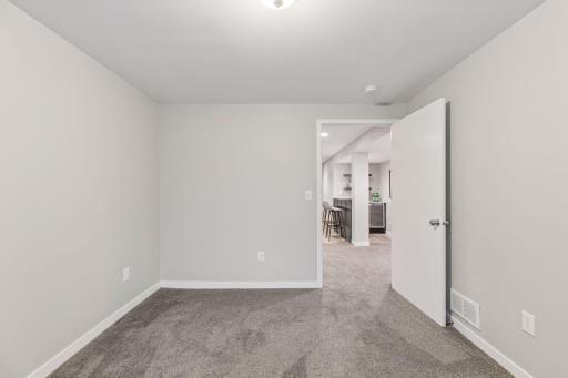285 Deubener Place, Saint Paul, MN 55105