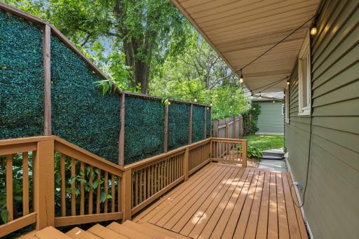 285 Deubener Place, Saint Paul, MN 55105
