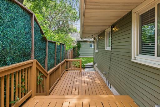 285 Deubener Place, Saint Paul, MN 55105