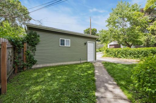 285 Deubener Place, Saint Paul, MN 55105