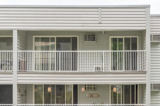 175 County Road B2 E, 429, Saint Paul, MN 55117