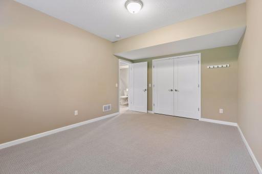 16736 Wuttke Crossing, Eden Prairie, MN 55347