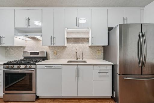 14-web-or-mls-Grey Widgeon Pl-S0505-014.jpg