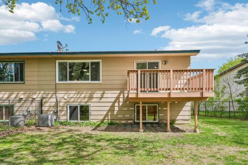 41-web-or-mls-Grey Widgeon Pl-S0505-041.jpg