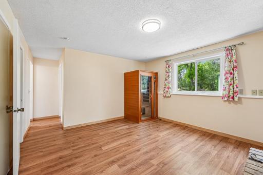 28-web-or-mls-Grey Widgeon Pl-S0505-028.jpg