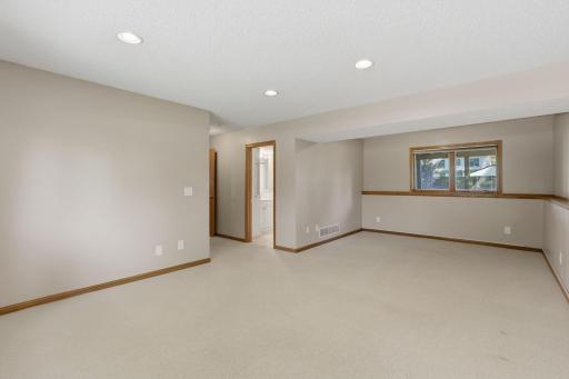 6812 44th Avenue N, Crystal, MN 55428
