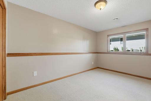 6812 44th Avenue N, Crystal, MN 55428