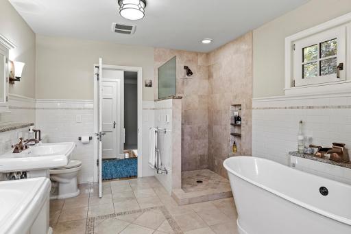 1843 Highland Parkway, Saint Paul, MN 55116