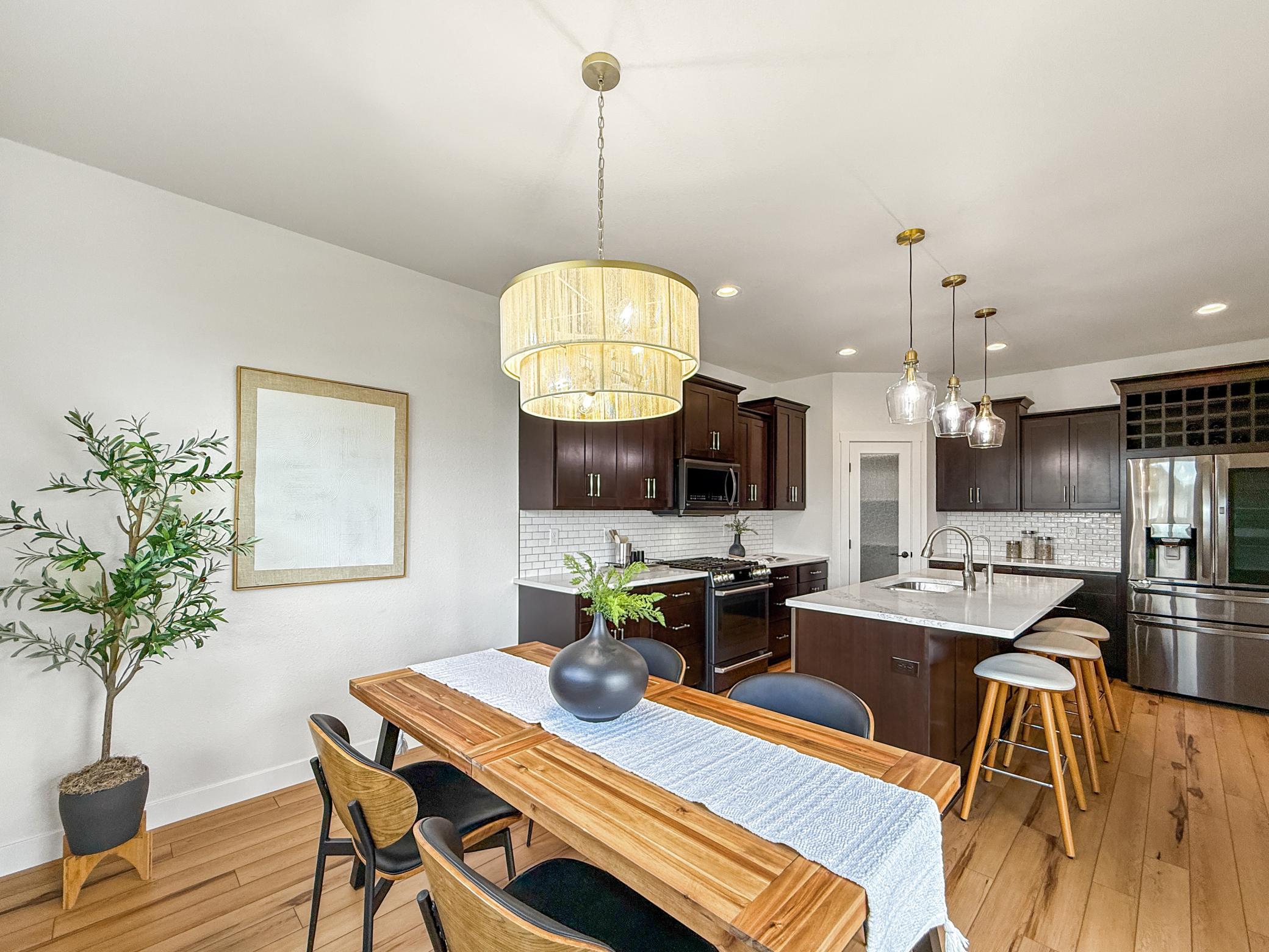 Dining Room & Kitchen