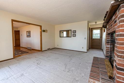 310 King Street W, Osakis, MN 56360