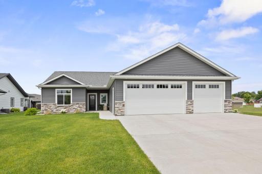 173 Eau Claire Avenue SE, Hutchinson, MN 55350
