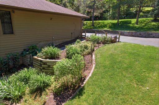 47060 Queens Cove Circle, La Crescent, MN 55947