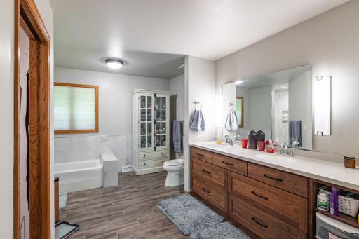 47060 Queens Cove Circle, La Crescent, MN 55947