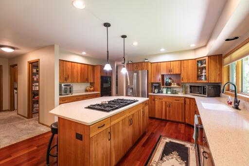 47060 Queens Cove Circle, La Crescent, MN 55947