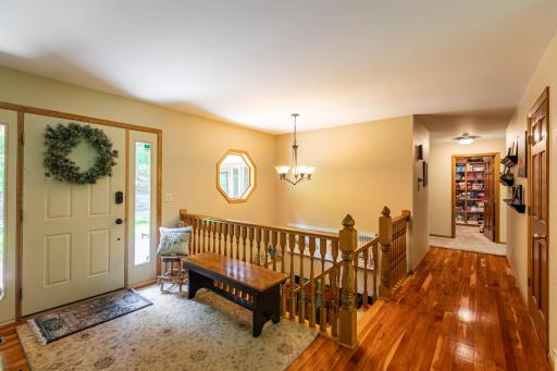 47060 Queens Cove Circle, La Crescent, MN 55947