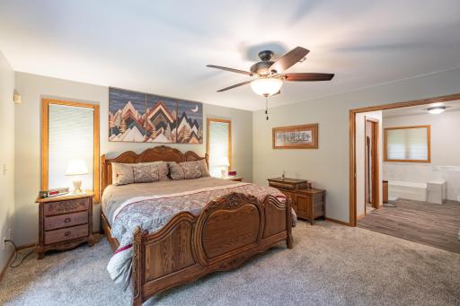 47060 Queens Cove Circle, La Crescent, MN 55947