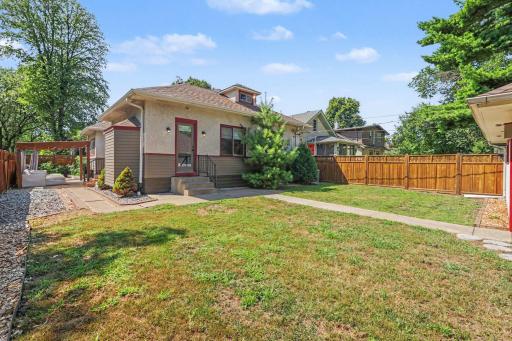 3957 44th Avenue S, Minneapolis, MN 55406