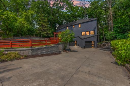 14717 Minnehaha Place, Wayzata, MN 55391