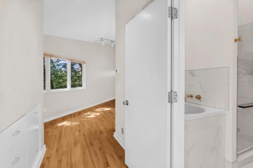 14717 Minnehaha Place, Wayzata, MN 55391